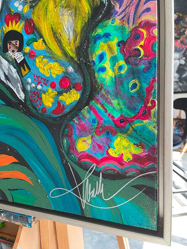 Digital and traditional art coexist, each offering unique experiences to art enthusiasts and collectors. Here's Kristel Bechara's take on it!