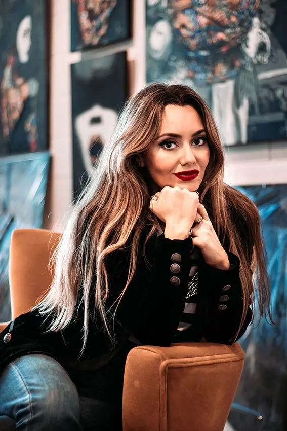 Blog 5 In this week's blog, Kristel Bechara explores the profound impact of social media on the art world..Read more here!