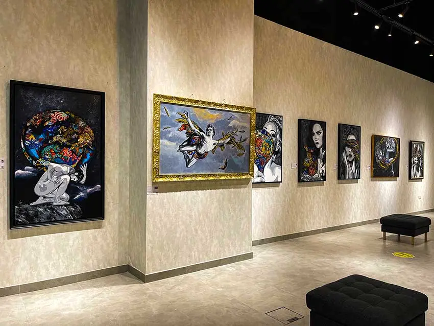 Blog 5 Join us as we go on a journey through some of the most iconic art hubs worldwide, exploring their unique charm, artistic heritage...