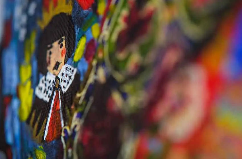 Blog 1 In this article, Kristel Bechara the UAE Resident Award winning artist, shares the secret on why the King of Hearts is in all her paintings